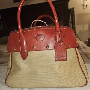 Dooney & Bourke hand bag